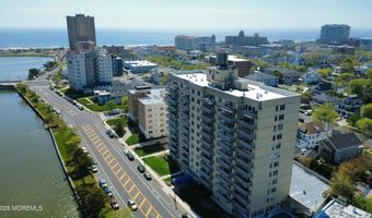 510 Deal Lake Dr 6B, Asbury Park, NJ 07712
