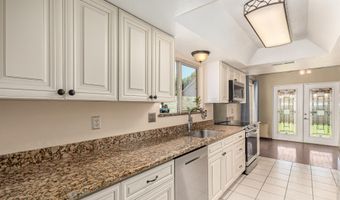 1211 W HIGHLAND St, Chandler, AZ 85224