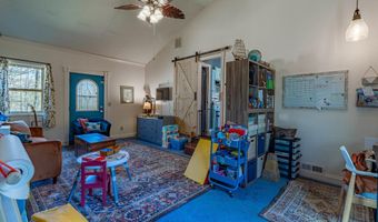1912 S Orman Ln, Bloomfield, IN 47424