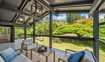 965 Hog Back Rd, Haiku, HI 96708