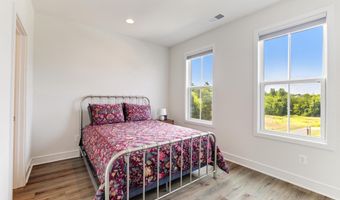 41490 BEDFORD FALLS Ct, Aldie, VA 20105