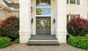 948 Little Coal River Rd, Alum Creek, WV 25003