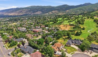 2941 OAKWOOD Dr, Bountiful, UT 84010