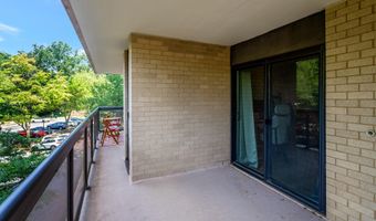 205 YOAKUM Pkwy 314, Alexandria, VA 22304