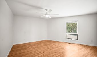 1203 Laudonniere St, Beaufort, SC 29902