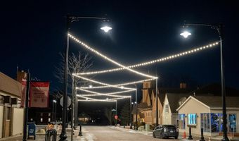 208 S Main St, Algonquin, IL 60102