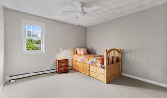6 Lisa Ln, Bristol, RI 02809