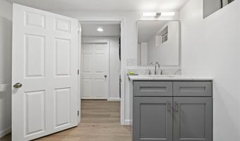 91 Weeden Ave, East Providence, RI 02916