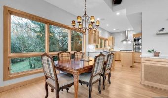 18 Belvidere Rd, Atlantic Highlands, NJ 07716