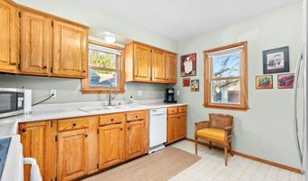 1514 E COLLEGE Ave, Appleton, WI 54915