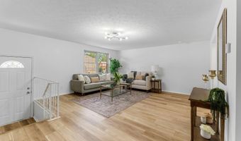 2866 Kingsrowe Ct 38, Columbus, OH 43209