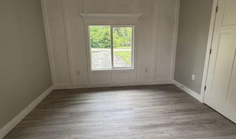 2318 N Lakeview Dr, Austin, IN 47102