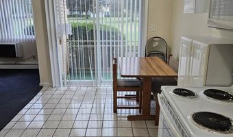 700 Broadway 5, Amityville, NY 11701