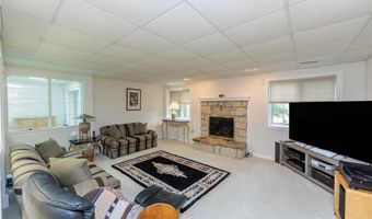 117 Royal Oak Dr, Aurora, OH 44202