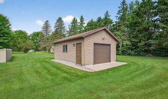 8451 Cedar Ln, Wisconsin Rapids, WI 54494