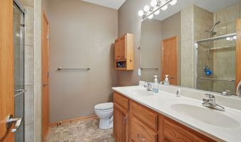 4942 Hemingway Dr, Ames, IA 50014