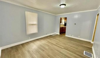 750 Park Dr, Alton, IL 62002