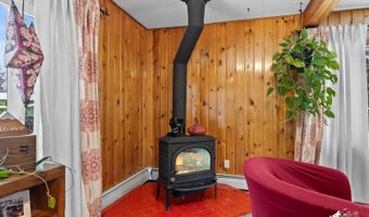 8024 Wisteria St, Anchorage, AK 99502
