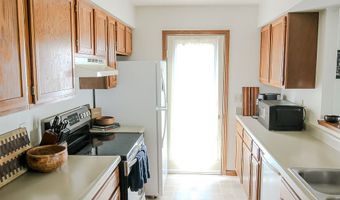 3422 West St, Ames, IA 50014