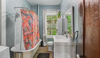 498 Montgomery Rd, Berkshire, VT 05447