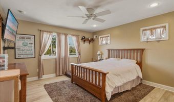 32 Cove Rd W, Bayville, NJ 08721