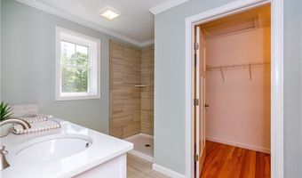 1 Cassidy Trl, Coventry, RI 02816