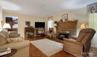 6 Brook Forest Dr, Arden, NC 28704