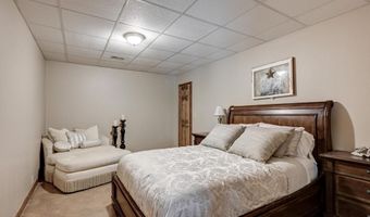 7766 State Hwy 39, Aurora, MO 65605