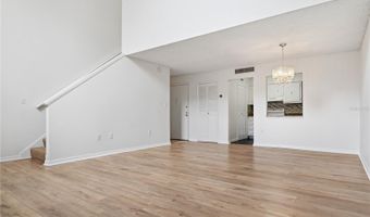 500 ORANGE Dr 10, Altamonte Springs, FL 32701
