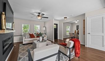 378 Palermo Dr, Ballwin, MO 63021
