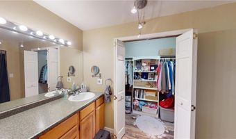 705 Glenview Dr, Albert Lea, MN 56007