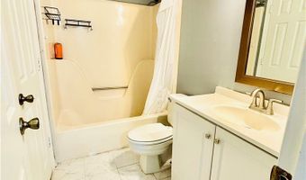108 Barrington Dr 1, Athens, GA 30605