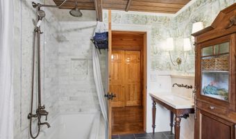 30 Mamao Pl, Haiku, HI 96708