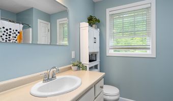33 Thatcher Way, Barrington, NH 03825