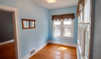 301 E 7th St, Alton, IL 62002
