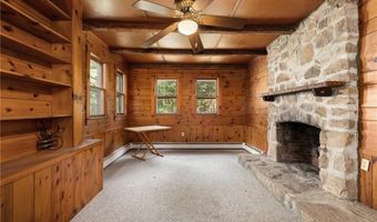 1289 South Rd, East Greenwich, RI 02818