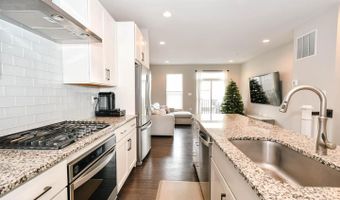 23012 LAVALLETTE Sq, Brambleton, VA 20148