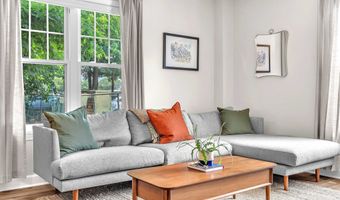 49 Rose St APT 109, Branford, CT 06405