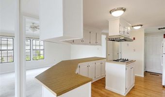 7 Queens Rd, Attleboro, MA 02703