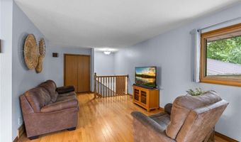 135 Knollwood St W, Annandale, MN 55302