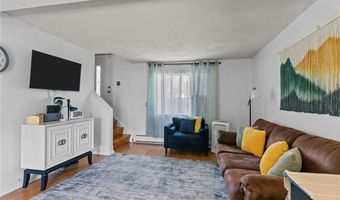 4 Clarke St, Warwick, RI 02886