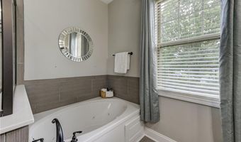 5934 Norfolk Chase Rd, Peachtree Corners, GA 30092