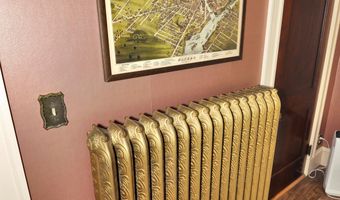 75 S Park St, Bangor, ME 04401