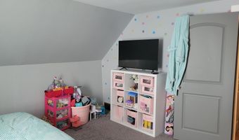 128 E Montford Ave, Ada, OH 45810
