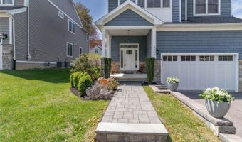 8804 WISSAHICKON Ave, Philadelphia, PA 19128