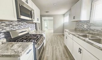 1720 Johnson Ave, Anderson, IN 46016