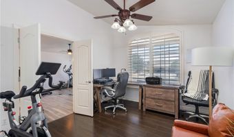16501 Menahka Rd, Apple Valley, CA 92307