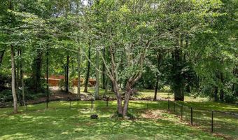 379 Shallowford Dr, Boiling Springs, SC 29316