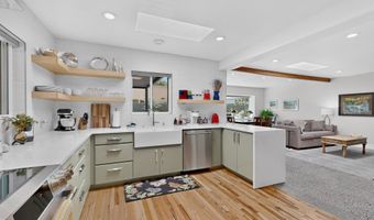 328 Fontana Pl NE, Albuquerque, NM 87108