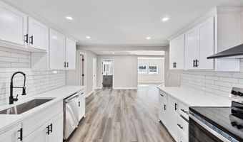 1794 Blossom Ln, Austell, GA 30168